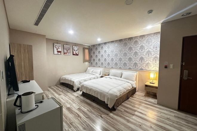 Sengetøy av topp kvalitet, blendingsgardiner og barnesenger