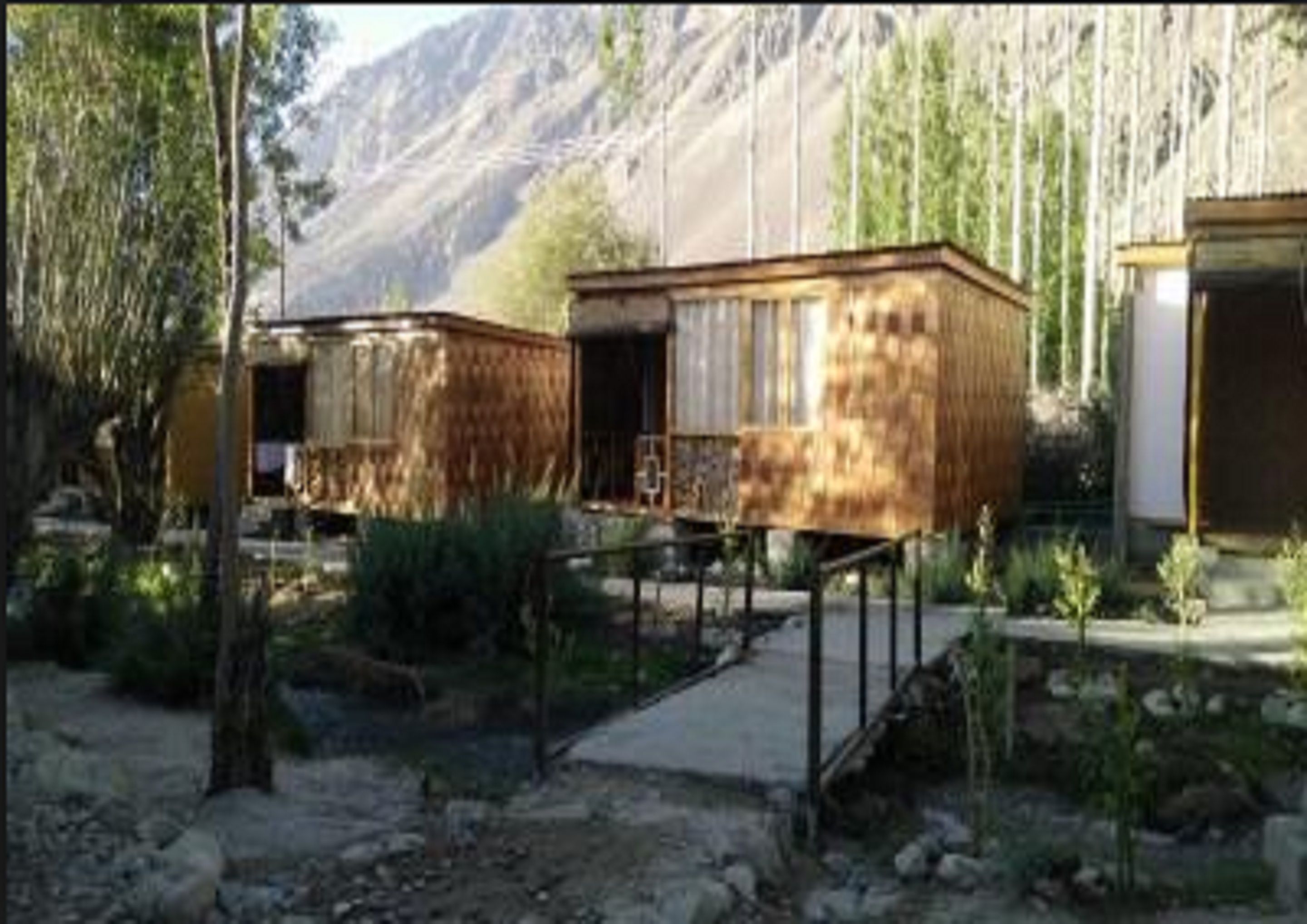 Vista frontal de la propiedad