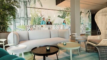 酒吧(店内)