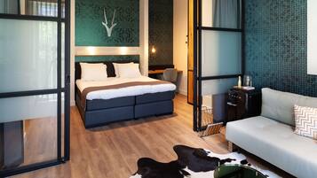 Suite, 1 Queen Bed
