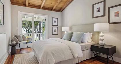 "R" House Beach Villa
