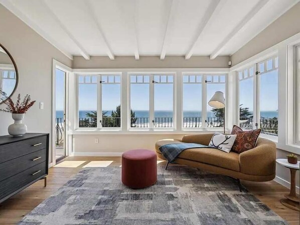 TV, fireplace, books, offices