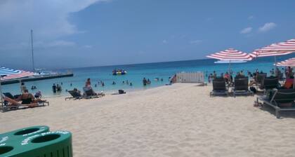 SaltAire Bungalow Rose Hall 10 Mins Hike to Secluded Beach