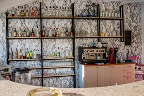 Bar (on property) - Kalypso Studios (Corfu)