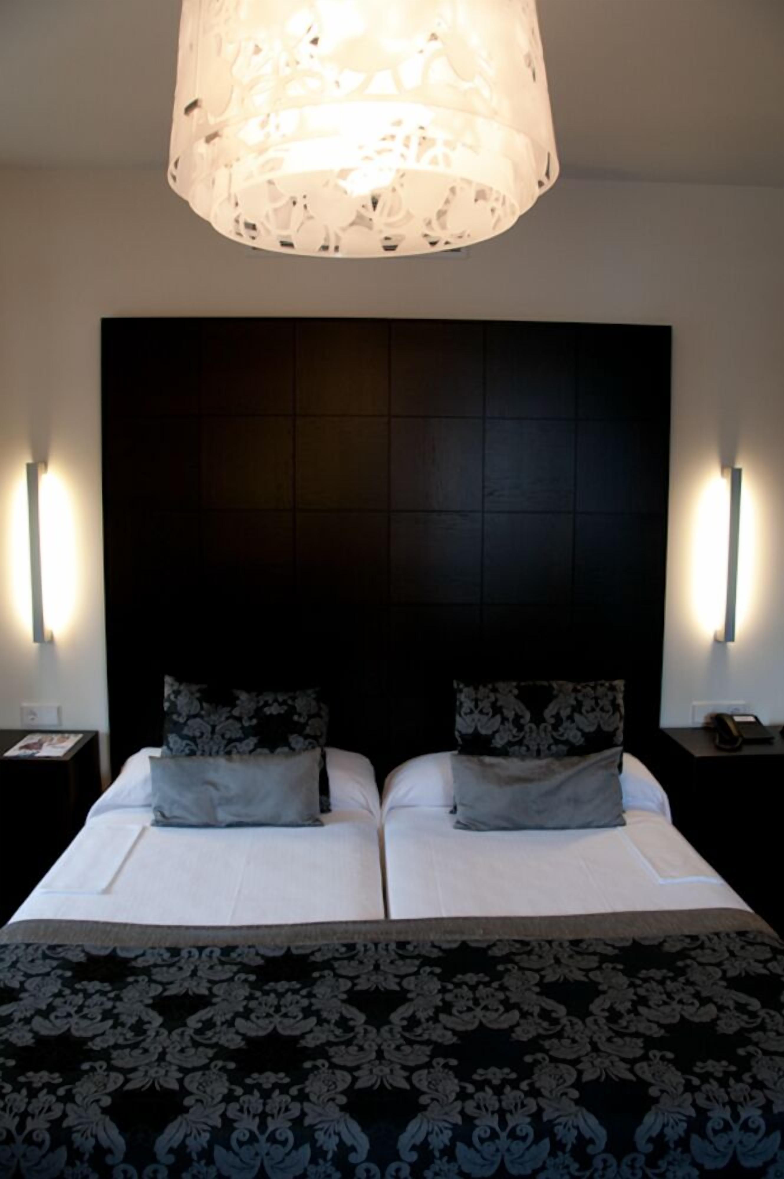 suite | 1 bedroom, minibar, desk, blackout curtains