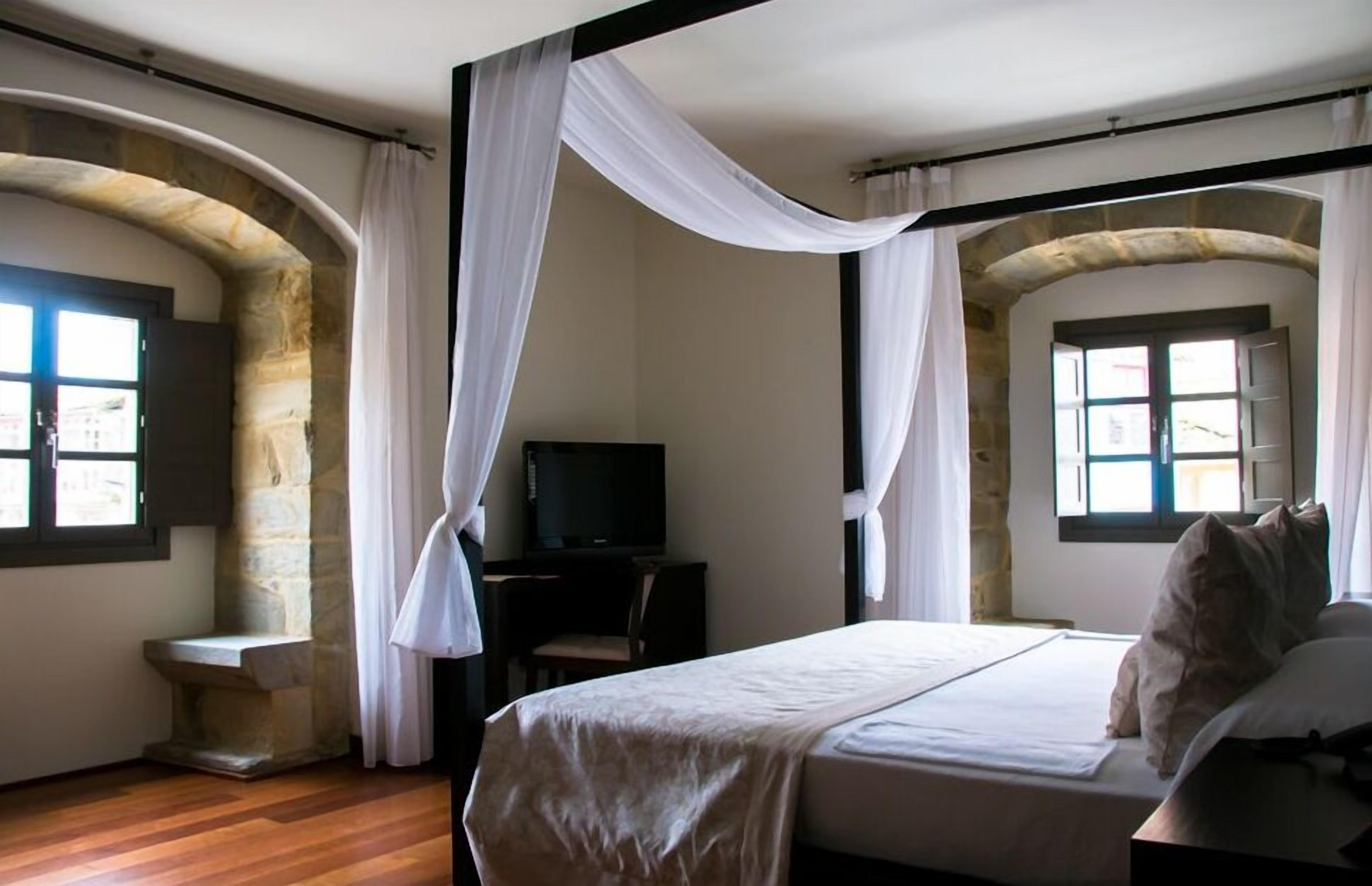 1 bedroom, minibar, desk, blackout curtains