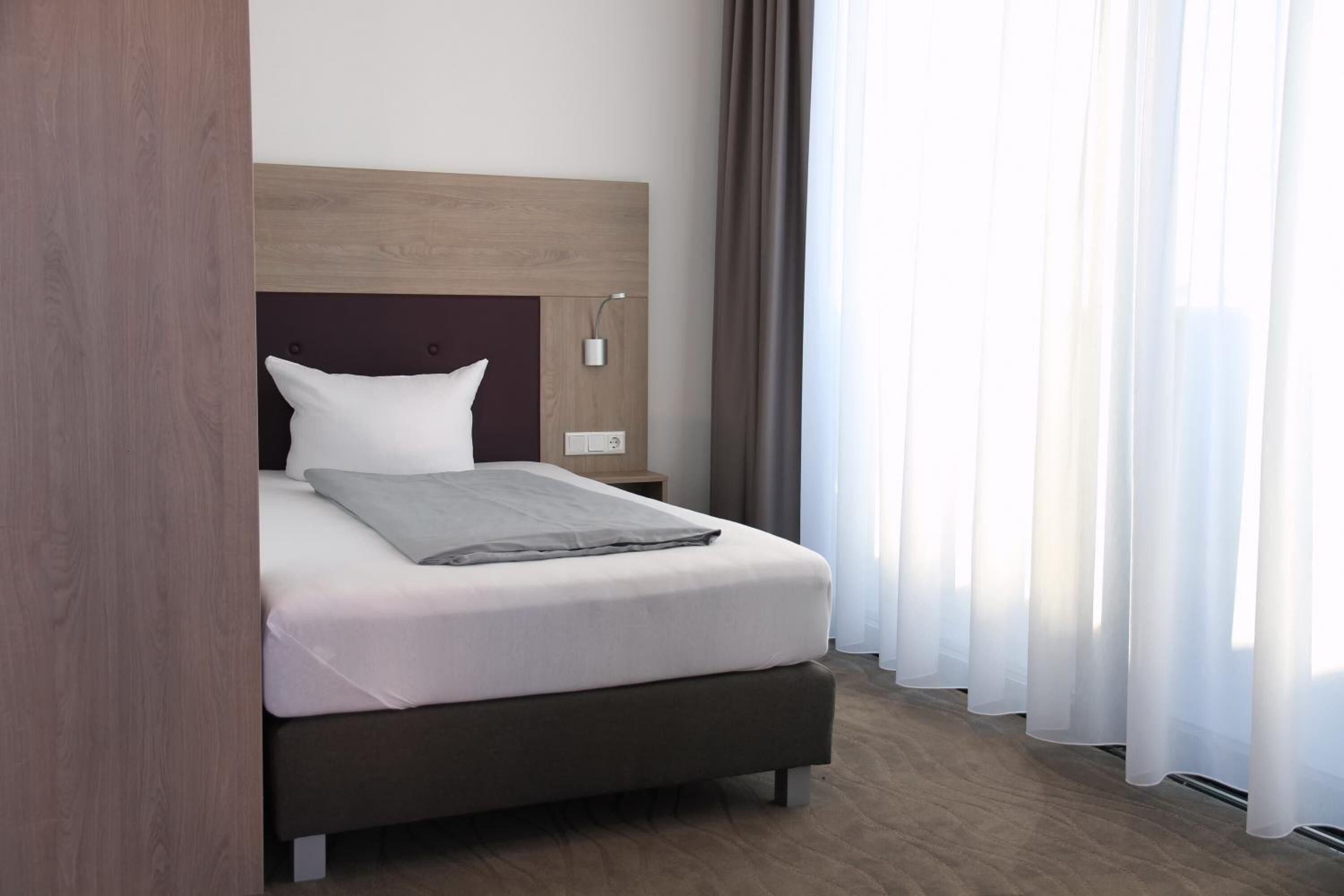 Photo - Hotel New In