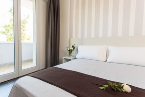 Minibar, in-room safe, blackout drapes, soundproofing - Hotel Star (Cesenatico)