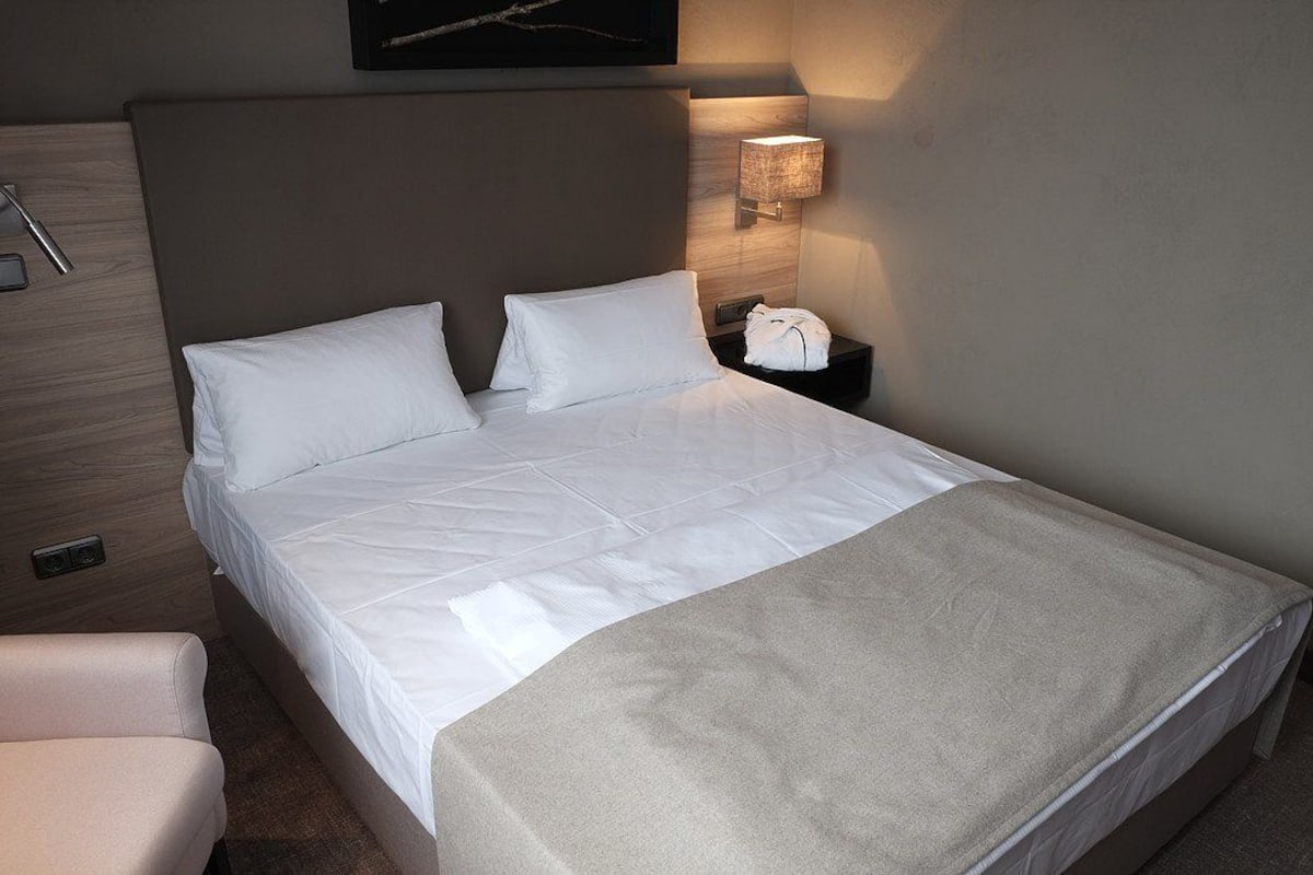 Executive Double Room | In-room safe, desk, soundproofing, cots/infant beds