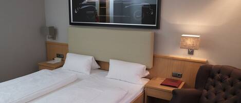 Standard Double Room | In-room safe, desk, soundproofing, cots/infant beds