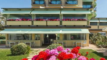 Bagian depan properti