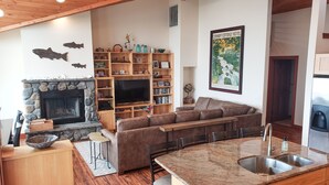 Interior - Lovely Beachfront Home with Amazing Views! (Netarts)