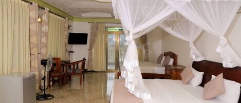 Premium bedding, minibar, in-room safe, desk