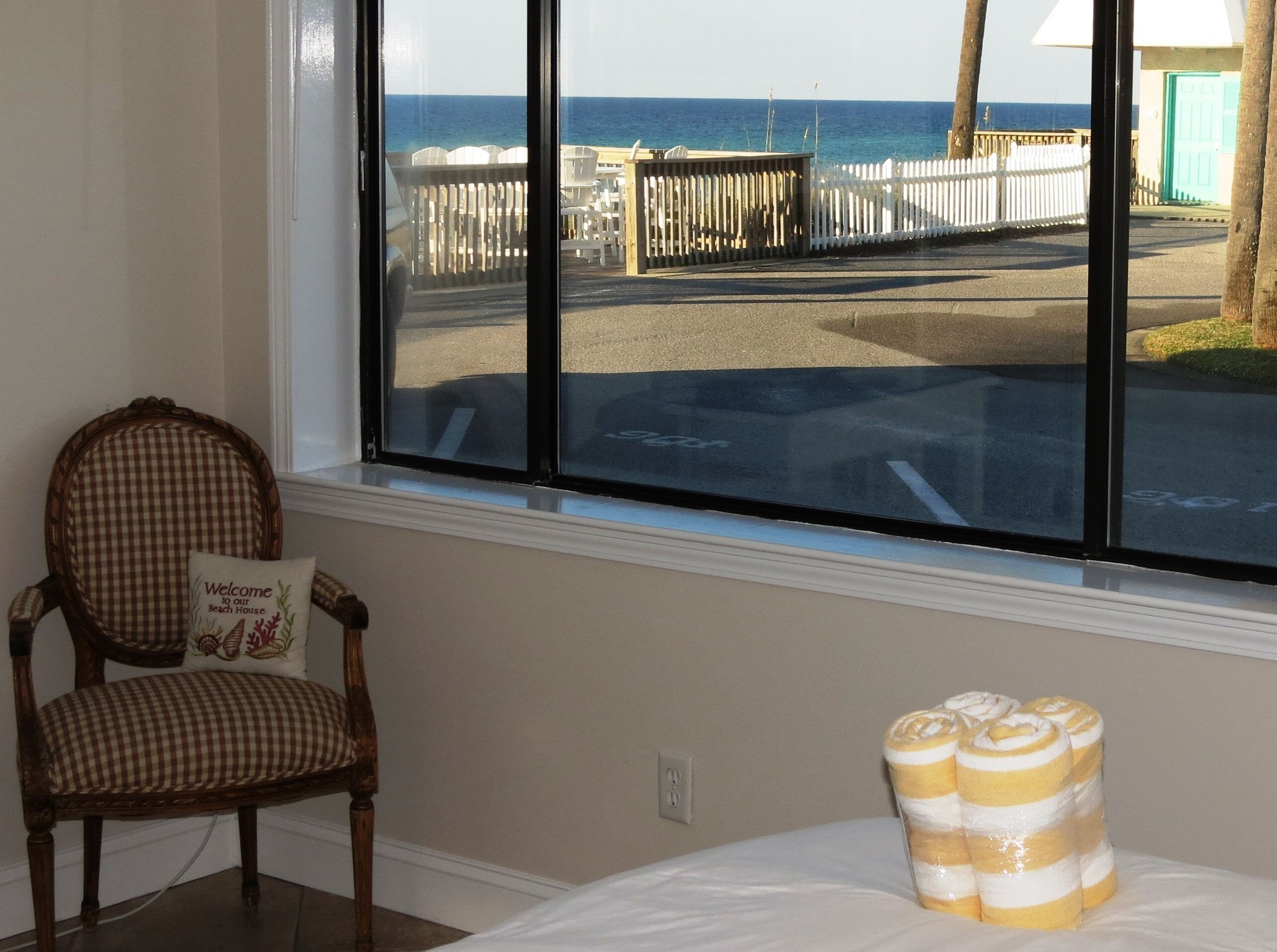 Capri by the Gulf 106, 1BR/1BA just steps from the beach!!!