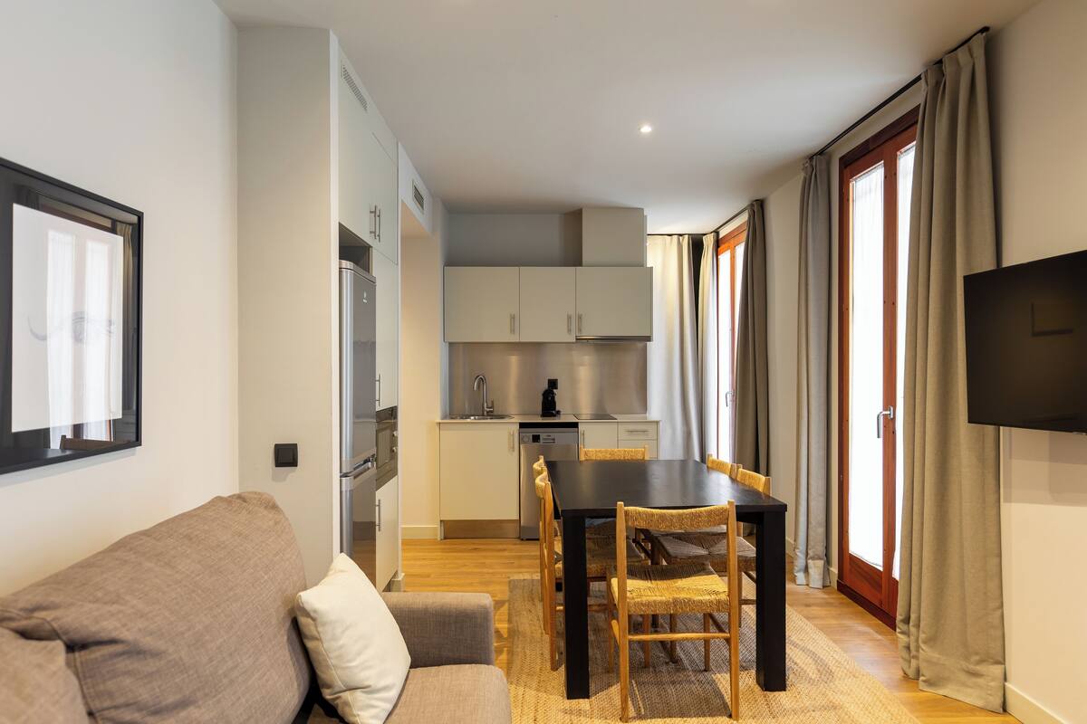 Apartment, 2 Bedrooms | Private kitchen | Coffee/tea maker, fridge, microwave, stovetop