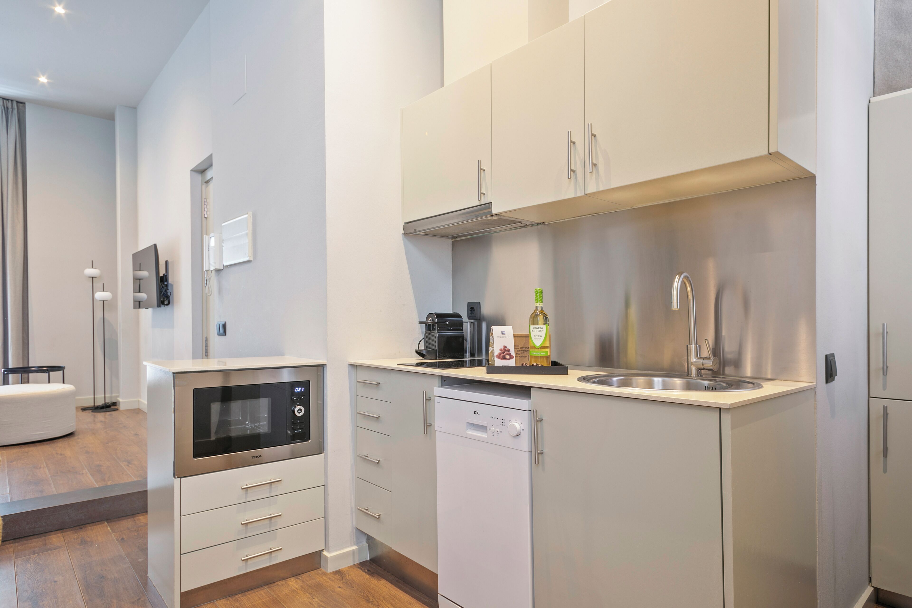 Uma Suites Barceloneta Beach - view 3