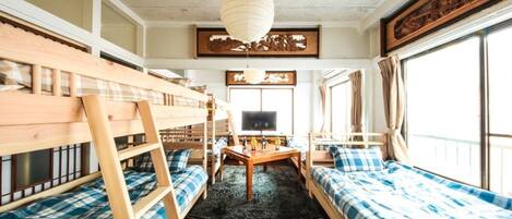 Apartamento | Berço de viagem, roupa de cama