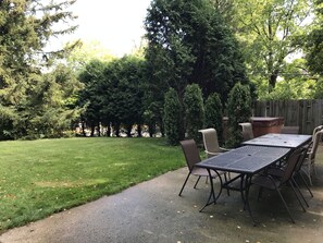 Outdoor dining - The Lake Geneva Lakehouse (Williams Bay)