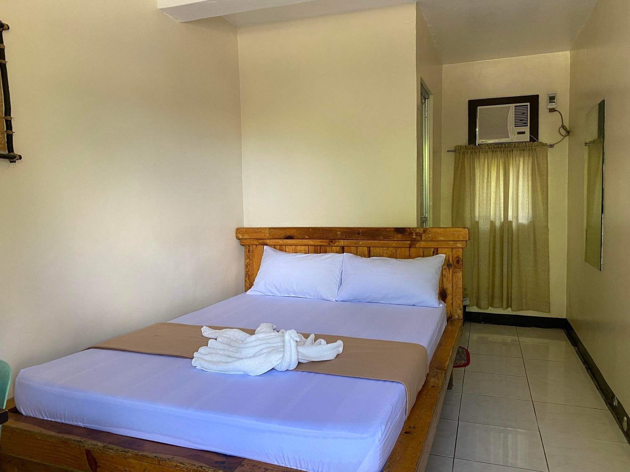 standard room | desk, iron/ironing board