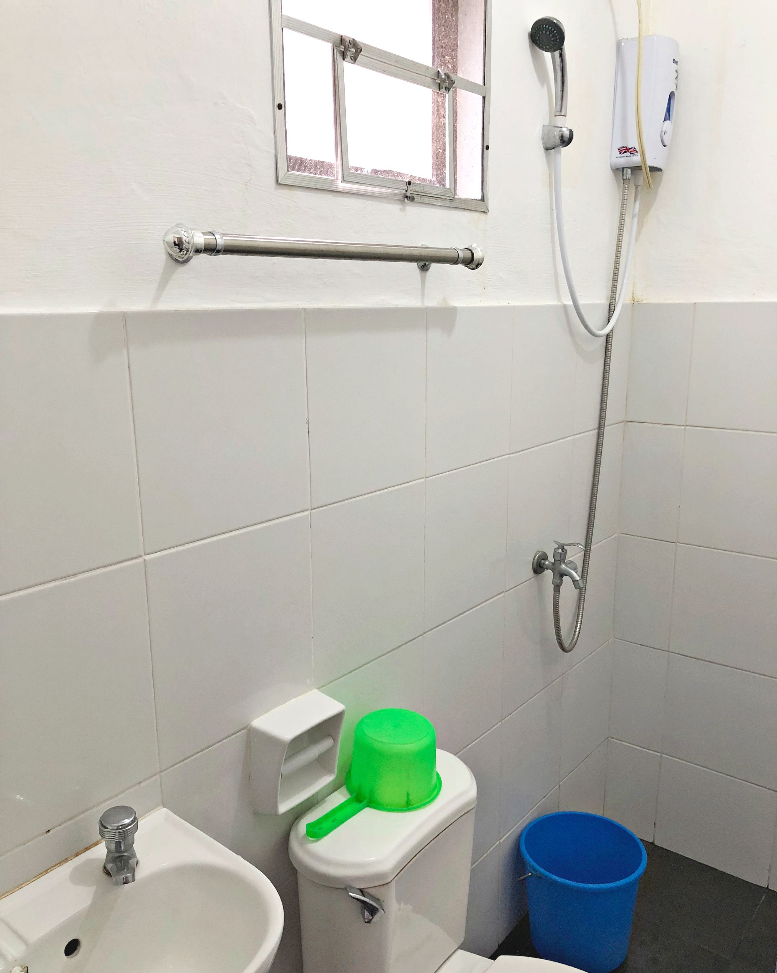 shower, free toiletries, slippers, towels