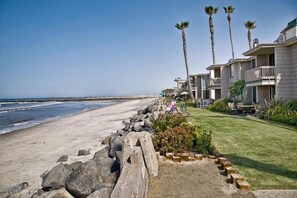 On the beach - Luxury on the Beach! (Oceanside)