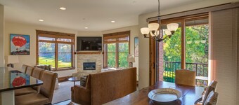 Welcome to the Bozeman Treehouse on Main Street  -- private heated garage