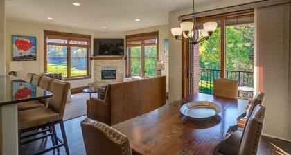 Keskustassa sijaitseva Bozeman -hotelli, joka sijaitsee pääkadulla ~ MSU ~, Big Sky ja Yellowstone