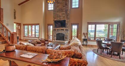 Huge 5 BD Dog Friendly, Hot Tub, New Back Deck!