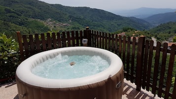 Idromassaggio all'aperto