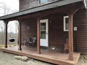 Exterior - Rustic Log Cabin next to the Hoosier National Forest in the Ohio River Valley (Derby)