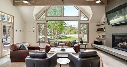 Ski In / Out kotiin w / Yksityinen Hot Tub, Lemmikkieläimet, Kuerig, HeatedGarage, ilmainen WNTR Shuttle