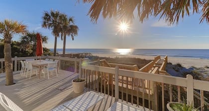 Mermaid Memories! Oceanfront Folly Beach Cottage w/Large Porch & Sunroom - Stellar Reviews!