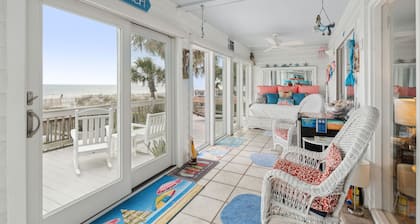 Mermaid Memories! Oceanfront Folly Beach Cottage w/Large Porch & Sunroom - Stellar Reviews!