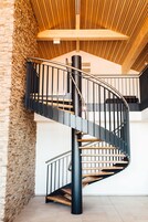 Couples treatment rooms, body treatments, body wraps, body scrubs