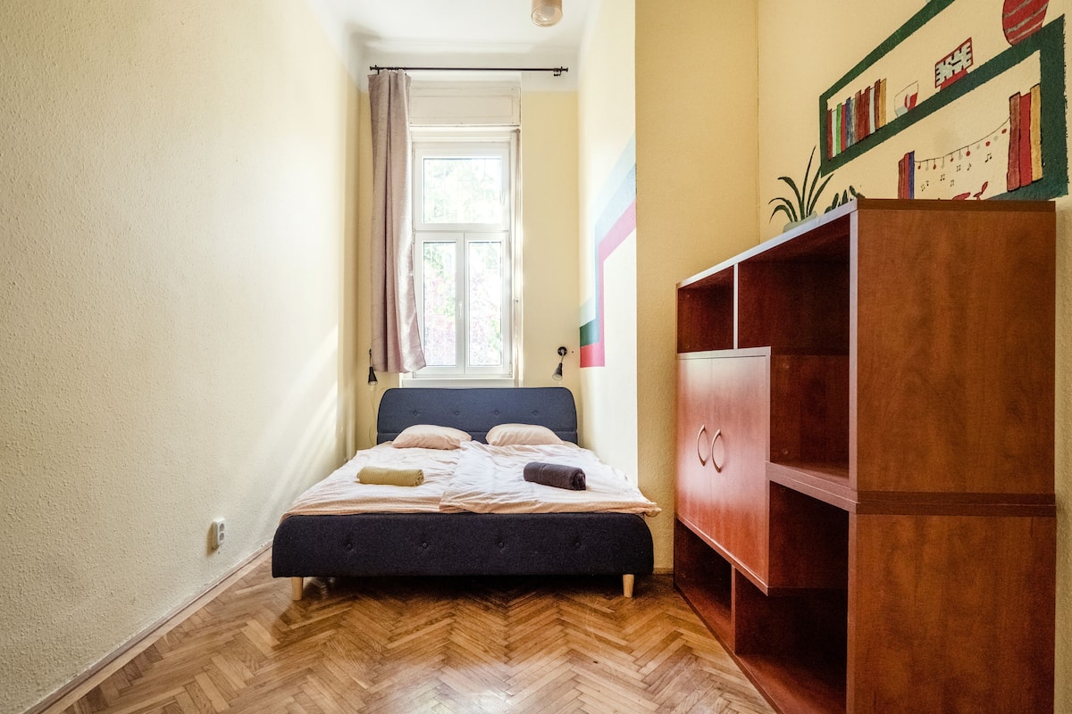 Comfort Twin Room, Shared Bathroom | Free WiFi, bed sheets