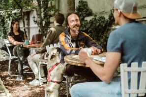 Garden - Baroque Hostel & Coworking (Budapest)