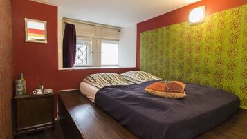 Basic Double Room, 1 Queen Bed | Free WiFi, bed sheets