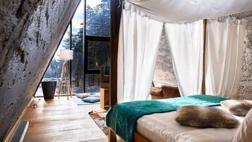 Superior suite (Rabbit) | 1 bedroom, minibar, in-room safe, desk