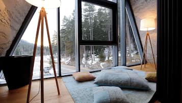 Standard Room, Multiple Beds, Non Smoking, Jetted Tub (Living Room) | 1 bedroom, minibar, in-room safe, desk