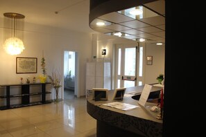 Reception - Hotel Hasta Resort (Asti)