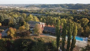 Aerial view - Hotel Hasta Resort (Asti)