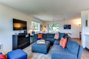 Tv, pejs, bordfodbold, bøger