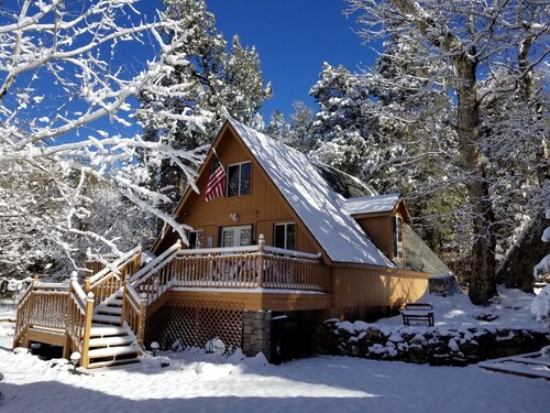 Cozy Cabin at Water Wheel Falls on the East Verde River - Comfy & Clean! 