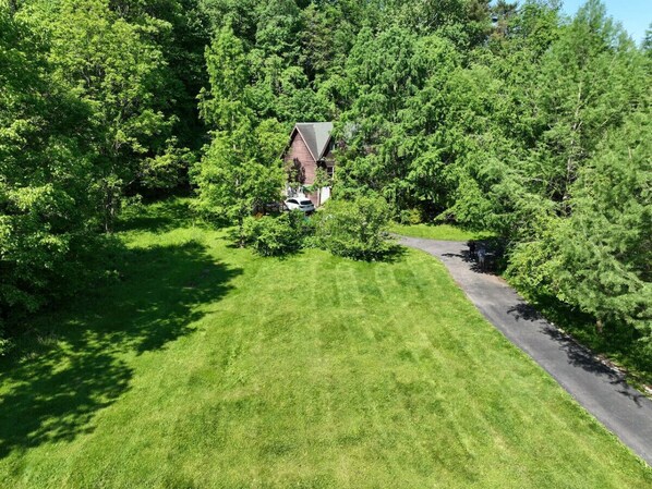 المنطقة المحيطة بالمنشأة