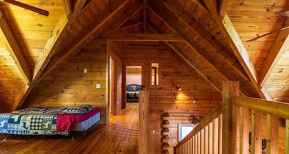 *Spectrum Wi-Fi, firepit, pet friendly, playground