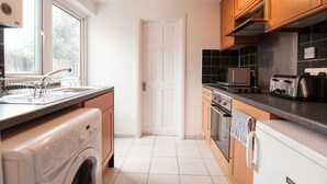 Apartment, 2 Bedrooms | Private kitchen - Courthouse Apartments (Watford)