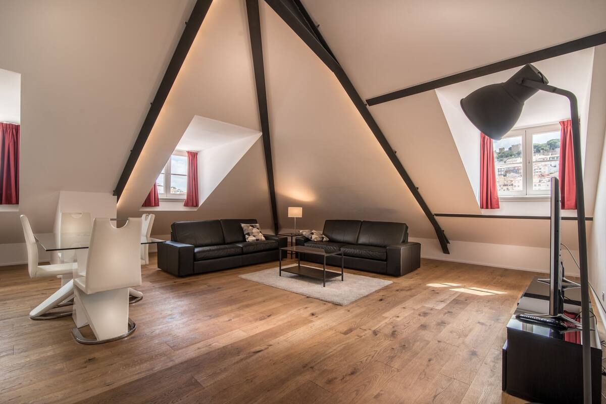 Penthouse | 1 bedroom, in-room safe, blackout drapes