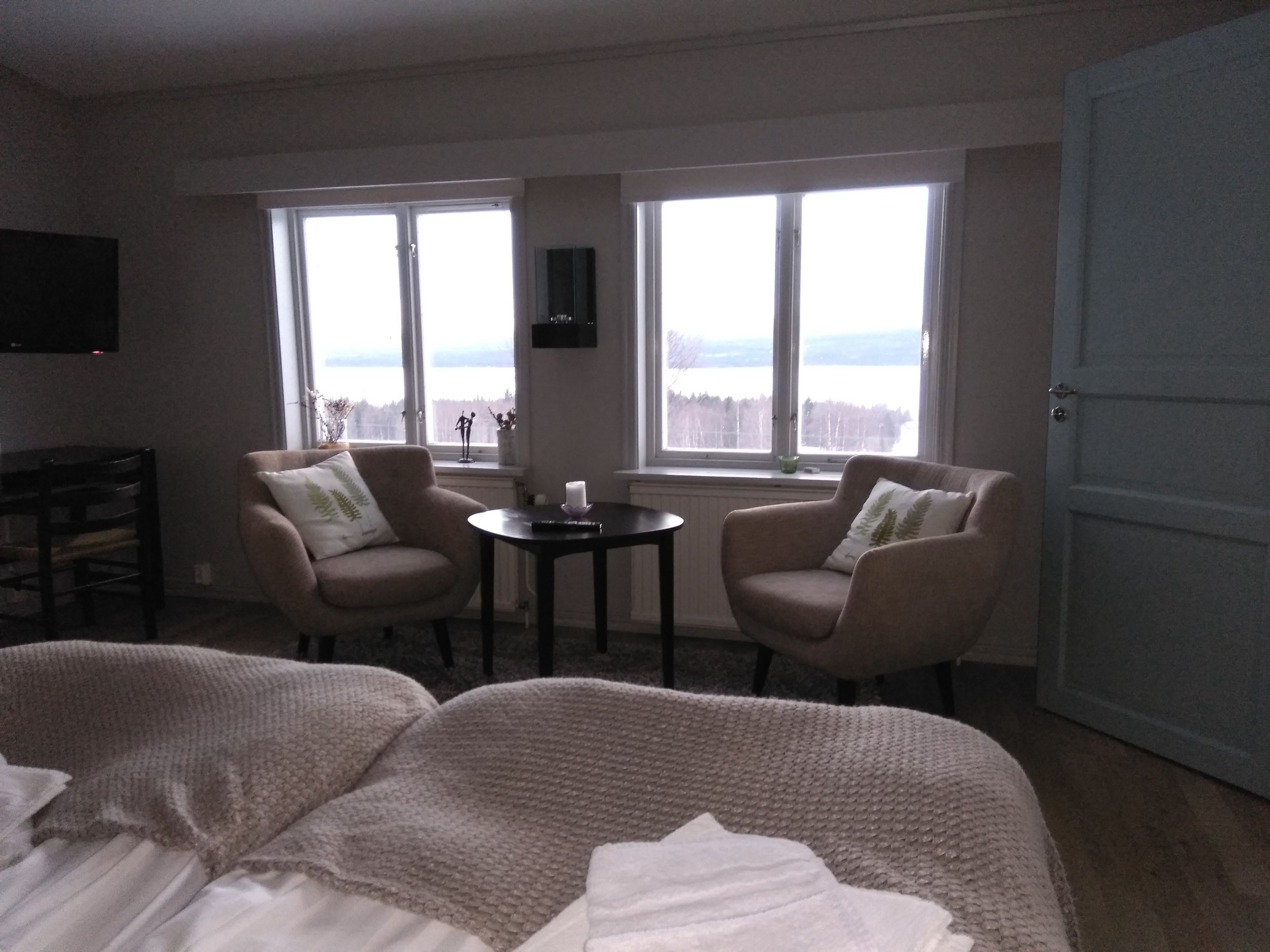 Suite, Jetted Tub | Living area