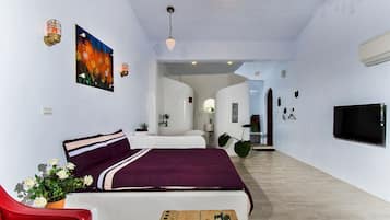 Deluxe Double Room, Balcony, Sea View | Living area | Flat-screen TV