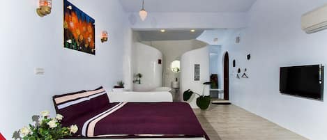 Deluxe Double Room, Balcony, Sea View | Living area | Flat-screen TV